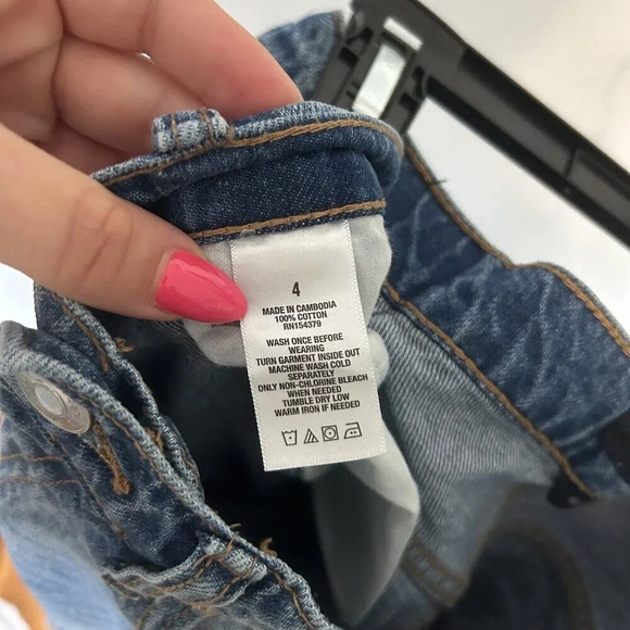 Aeropostale Women's Distressed Ripped Mom Jeans Size 4 - Picture 9 of 9